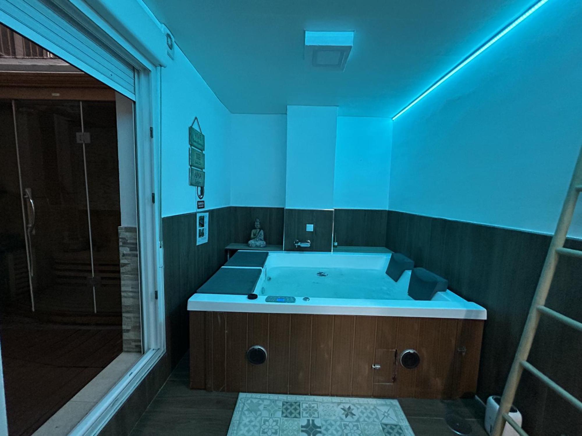 Lujo A Tu Alcance Con Spa Y Garaje Pleno Centro هويلفا المظهر الخارجي الصورة