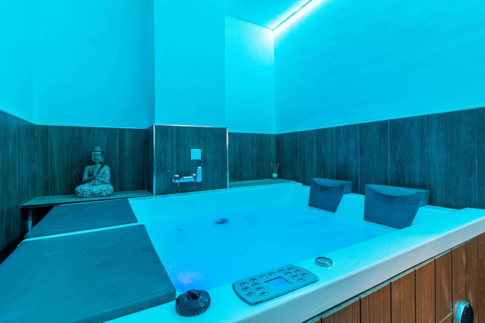 Lujo A Tu Alcance Con Spa Y Garaje Pleno Centro هويلفا المظهر الخارجي الصورة